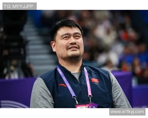 姚明篮球生涯回顾与成就分析探索中国篮球的崛起与影响力 姚明篮球生涯回顾与成就分析探索中国篮球的崛起与影响力