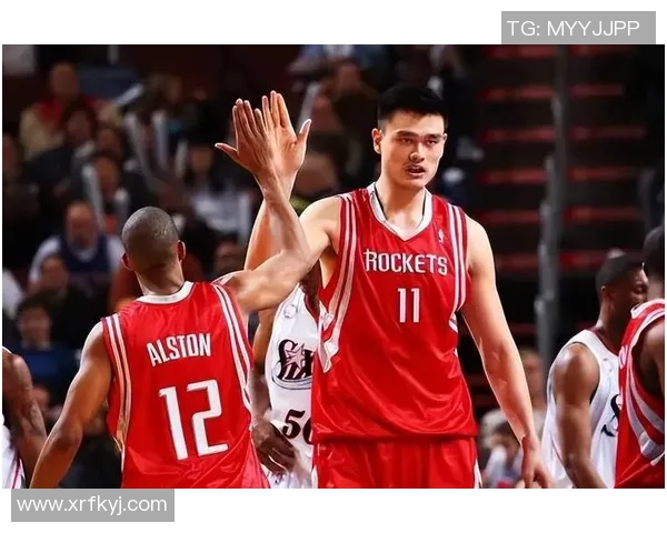 姚明退役传言引发热议球迷期待传奇巨星继续为篮球事业贡献力量 姚明退役传言引发热议球迷期待传奇巨星继续为篮球事业贡献力量